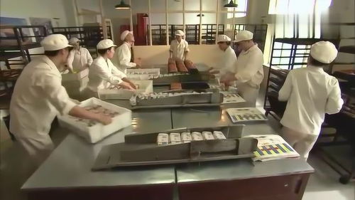 正陽門下 韓春明初入食品廠，踏實本分中結識新友李成濤